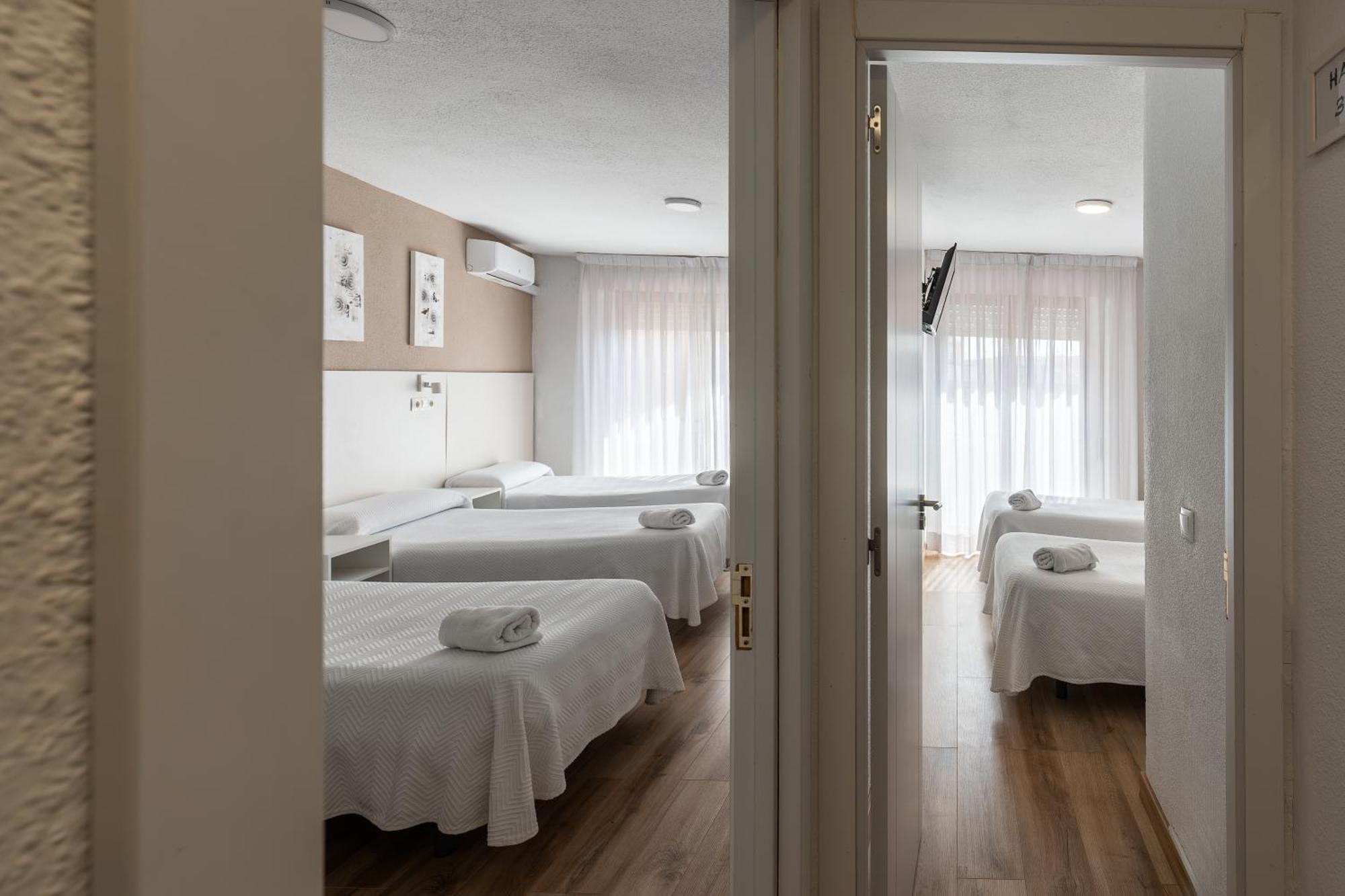 Hostal Gran Via Pinto Luaran gambar