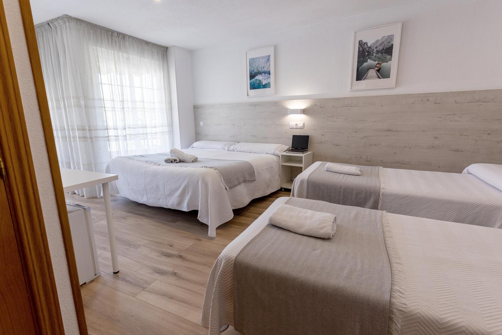 Hostal Gran Via Pinto Luaran gambar